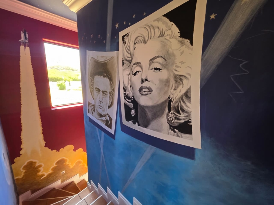 6 Bedroom Property for Sale in Myoli Beach Western Cape